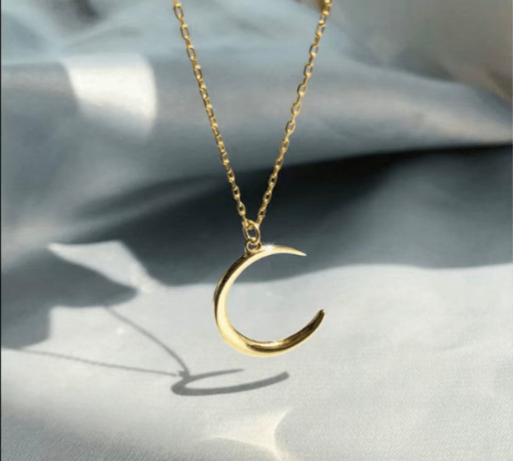 Moon necklace - Enchantments Co.